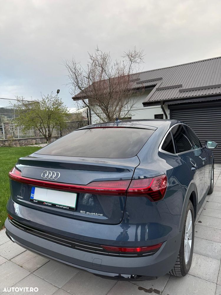Audi e-tron 50 quattro S-Line - 4