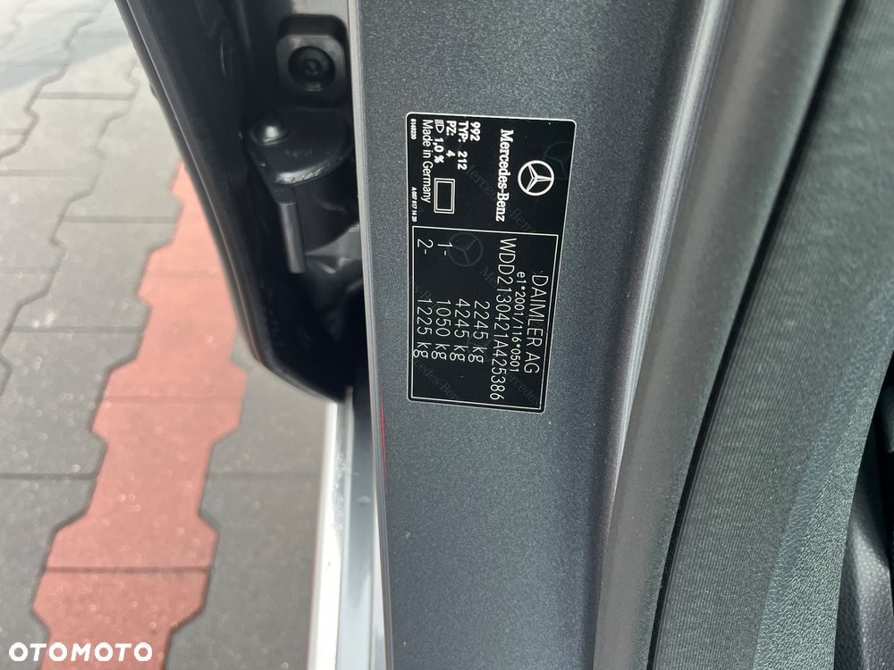 Mercedes-Benz Klasa E 200 9G-TRONIC - 9