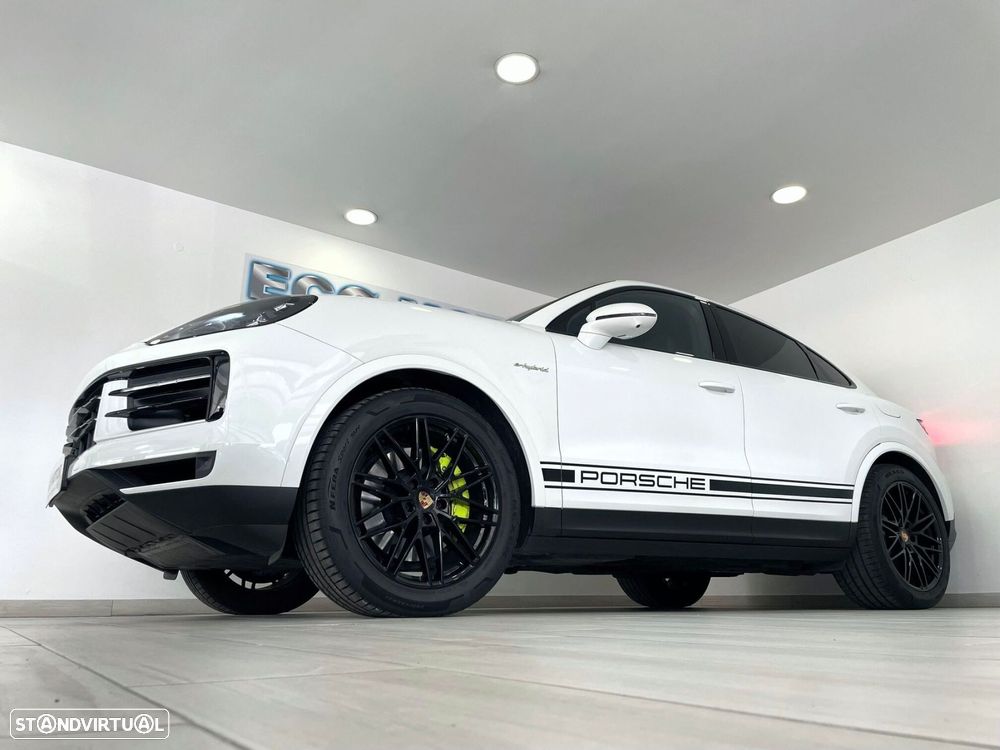 Porsche Cayenne Coupé E-Hybrid - 11