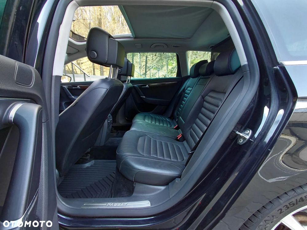 Volkswagen Passat - 8
