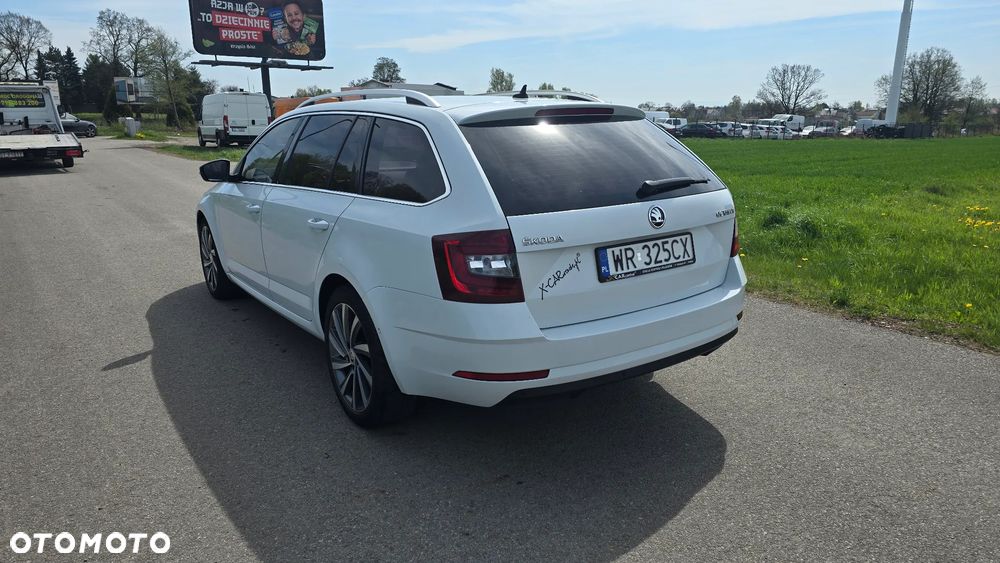 Skoda Octavia 1.6 TDI DSG Style - 4