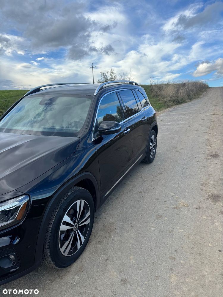 Mercedes-Benz GLB 250 4-Matic Progressive 8G-DCT - 3