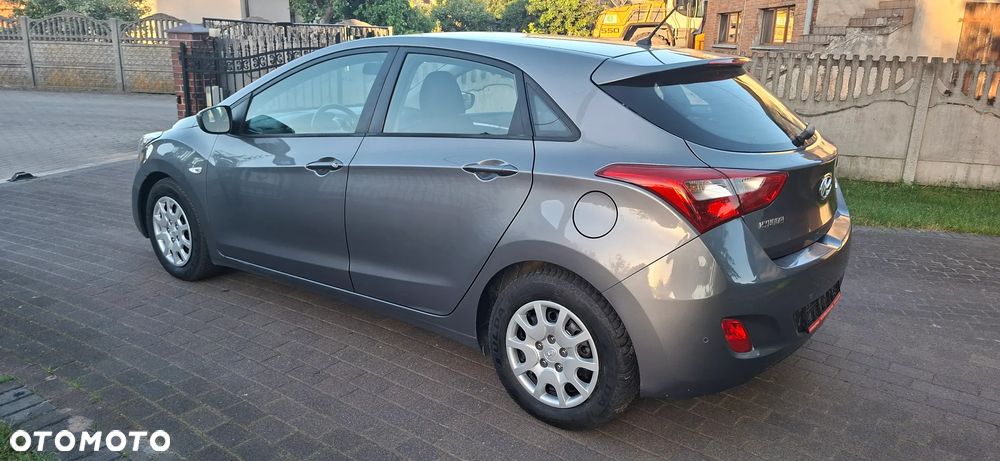 Hyundai i30 1.4 Classic + - 18