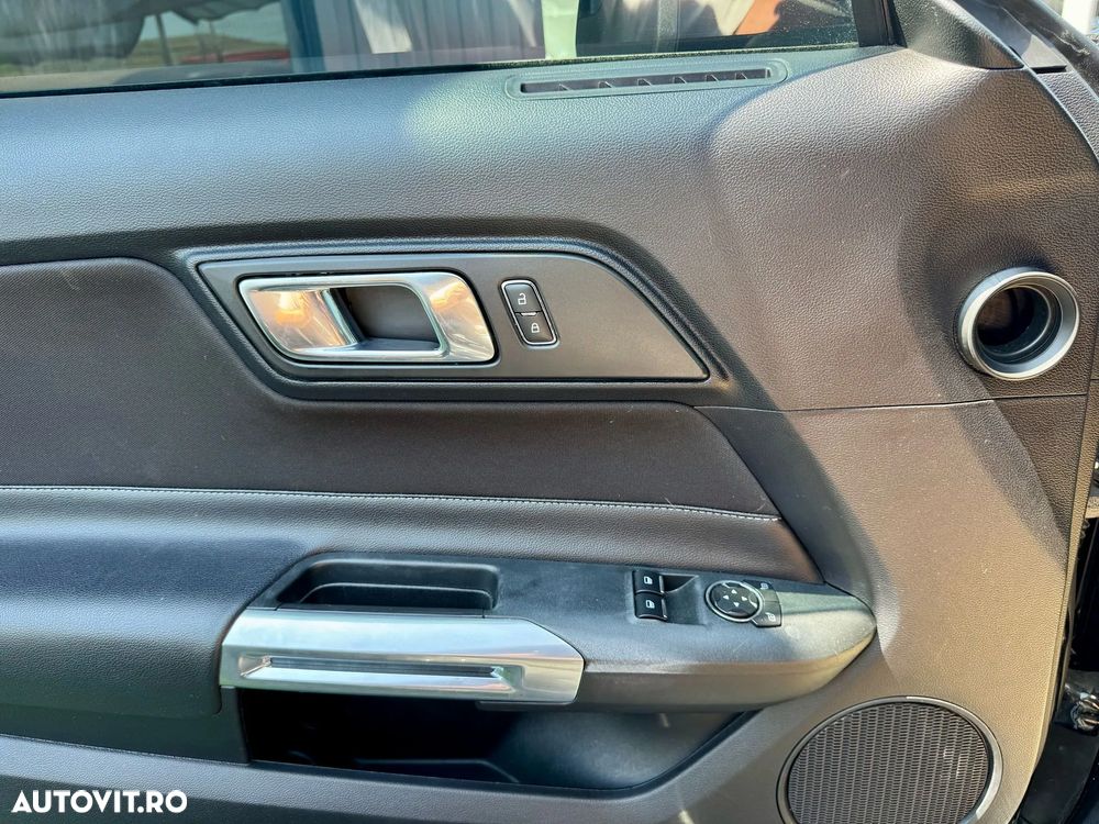 Ford Mustang 2.3 Eco Boost - 35