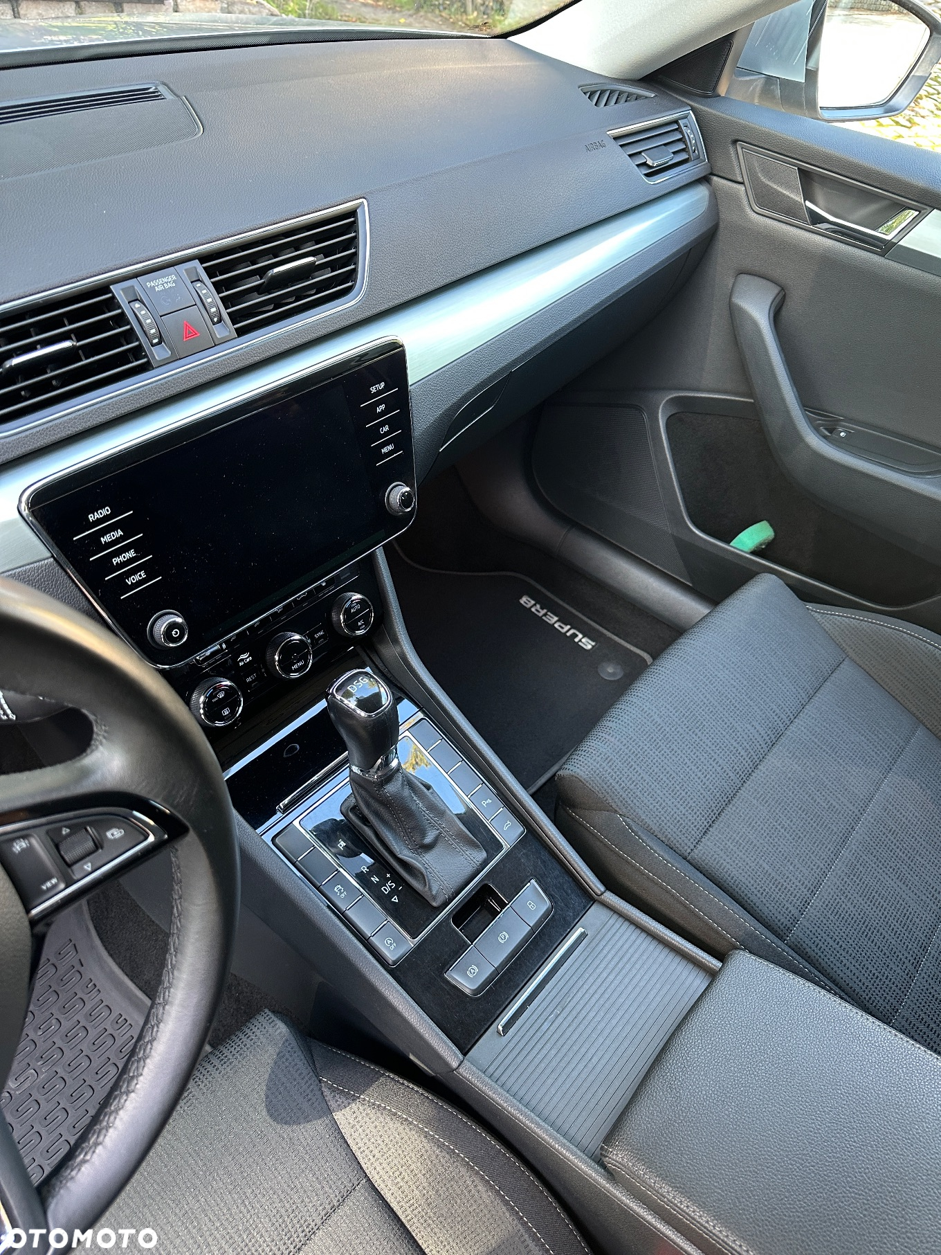 Skoda Superb 2.0 TDI Ambition DSG - 8