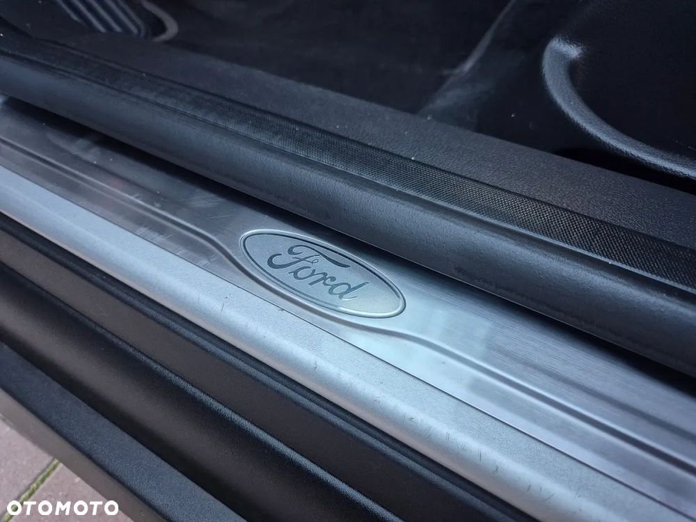 Ford C-MAX 1.5 TDCi Start-Stop-System Titanium - 29