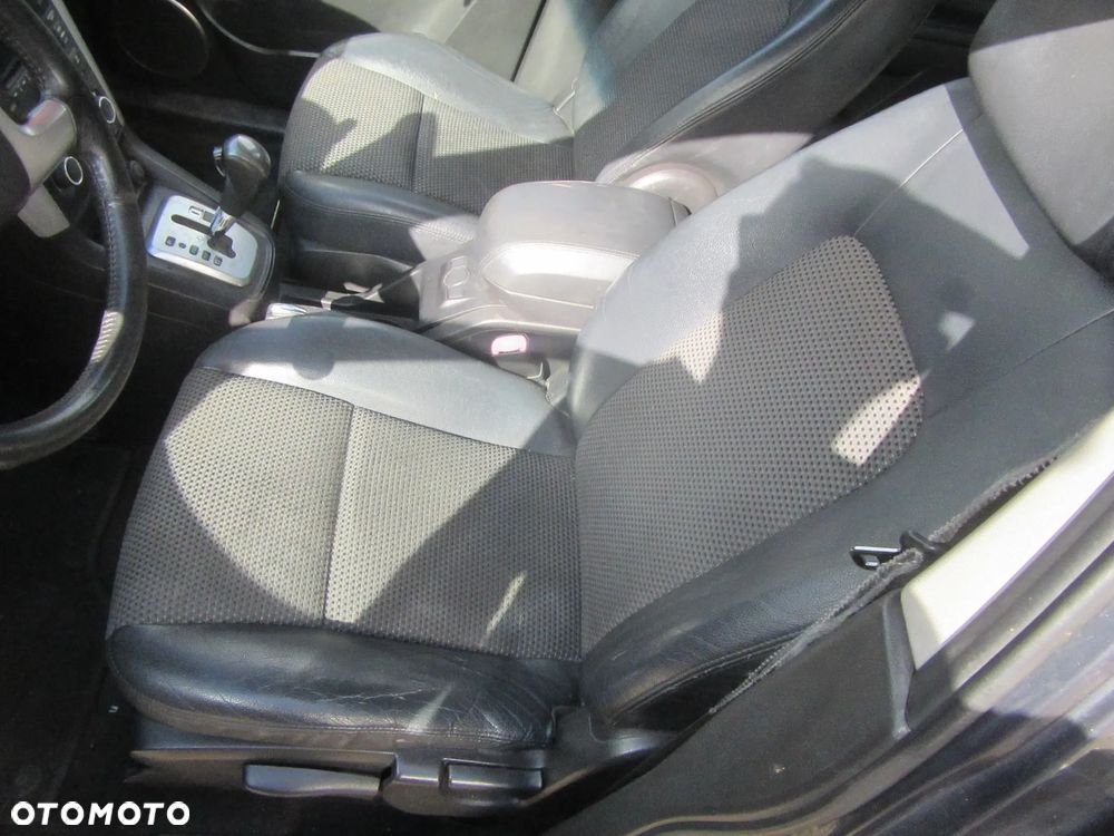 KANAPA FOTELE BOCZI 5 OSÓB Chevrolet Captiva 2007 r. Wszystkie części - 1