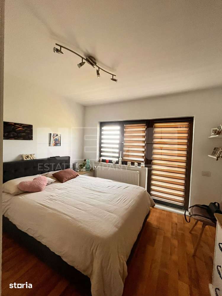 Casa si 4 Hale de Vanzare  cu 24 Ari I Suceava/Burdujeni I 415.000Euro - Imagine principală: 2/20