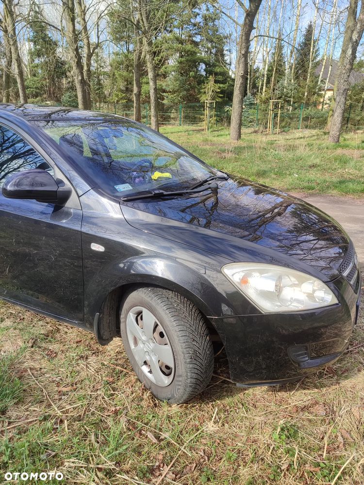 Kia Ceed 1.4 Comfort + - 8