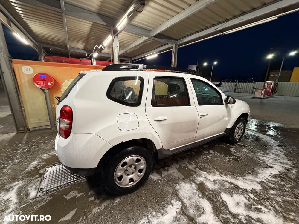 Dacia Duster 1.5 dCi 4x4 Laureate - 9