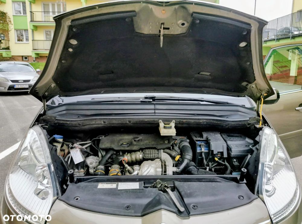 Citroën C4 Picasso 1.6 HDi FAP Exclusive - 16