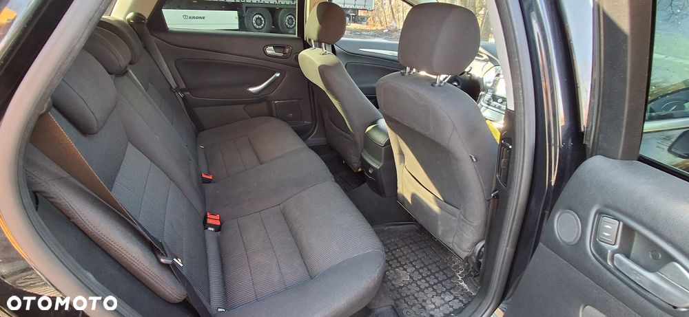 Ford Mondeo 1.8 TDCi Titanium - 12