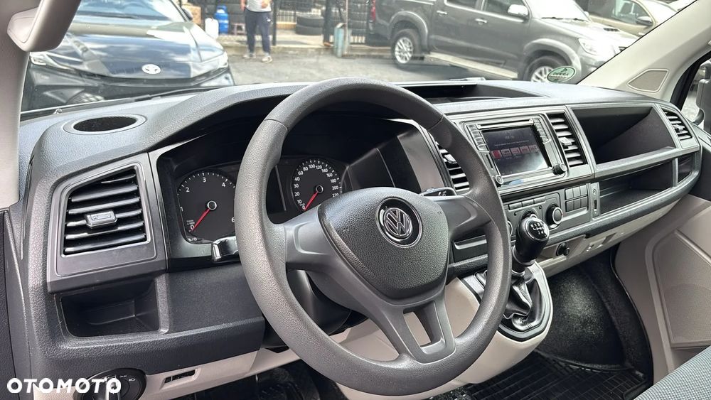 Volkswagen Transporter T6 - 11