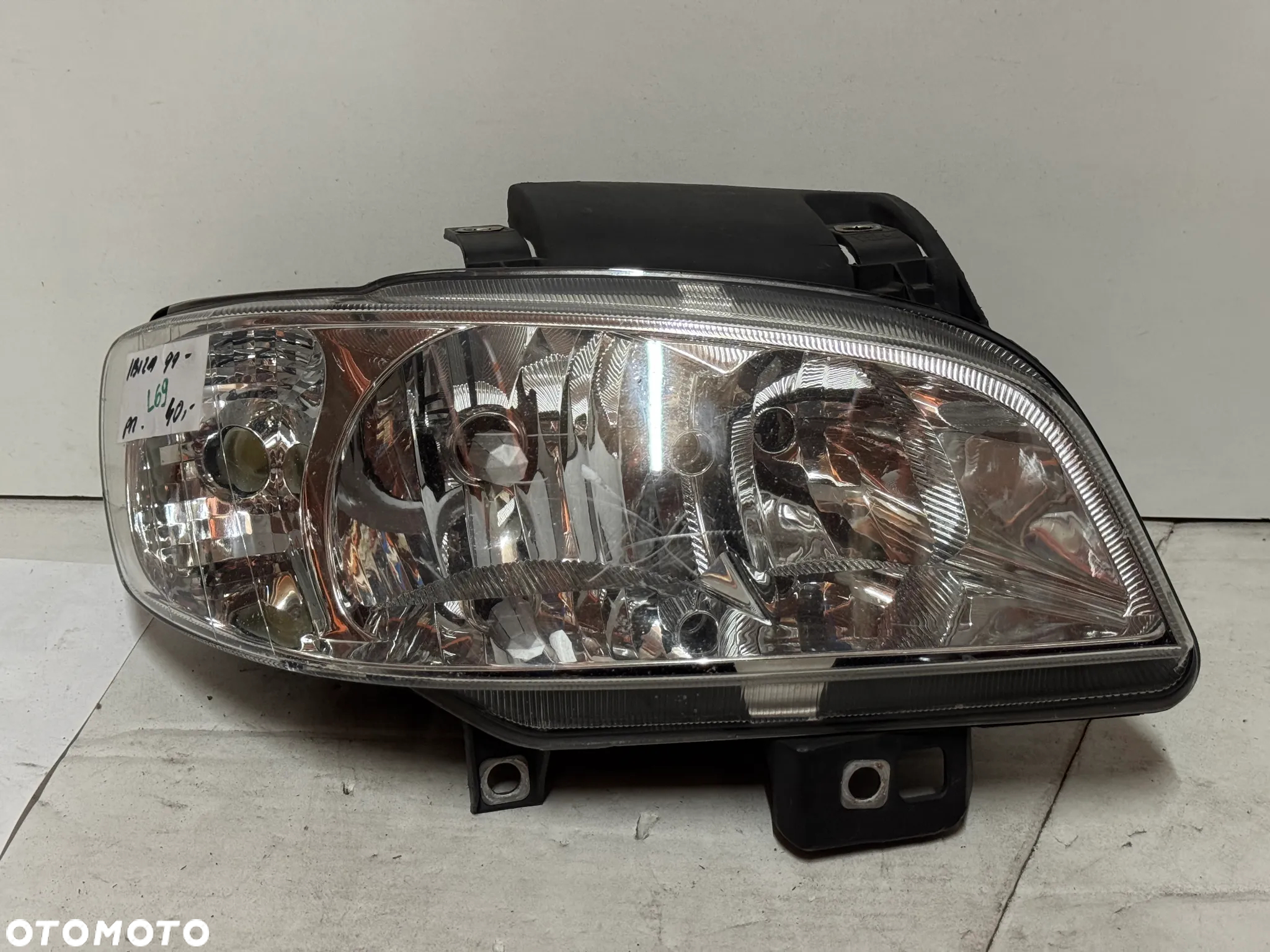 LAMPA REFLEKTOR GŁÓWNY PRAWY SEAT IBIZA II FL ANGLIK 1999- - 2