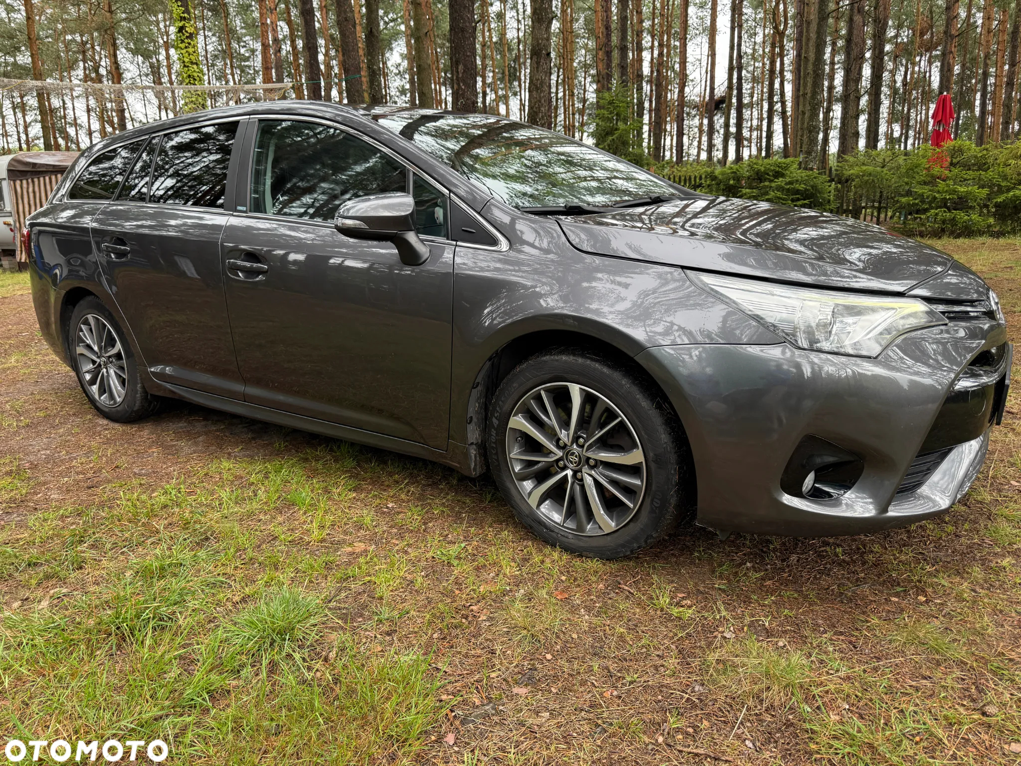 Toyota Avensis - 10
