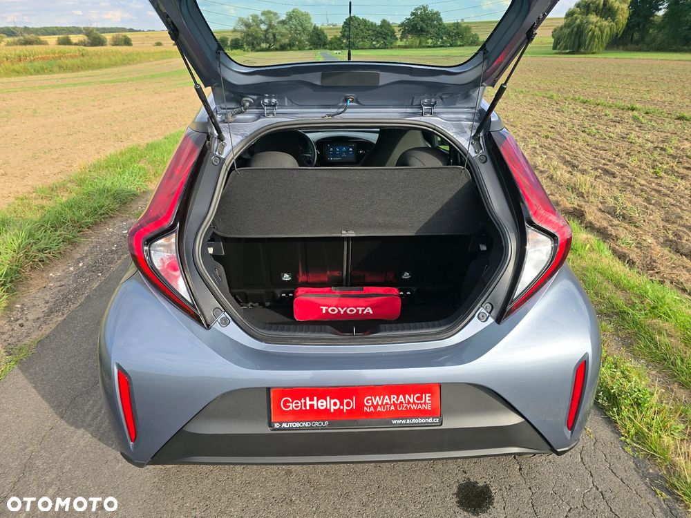 Toyota Aygo X Teamplayer - 11