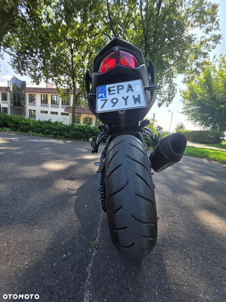 Yamaha FZ8 - 2