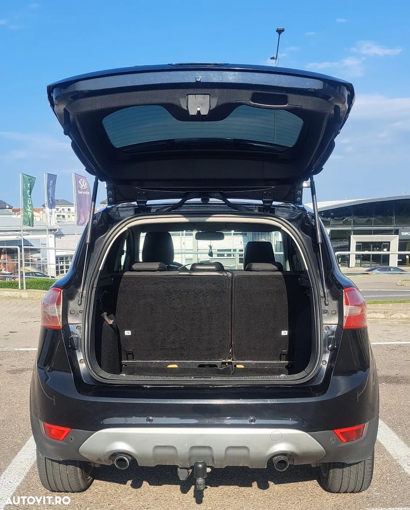 Ford Kuga 2.0 TDCi 2x4 Titanium - 6