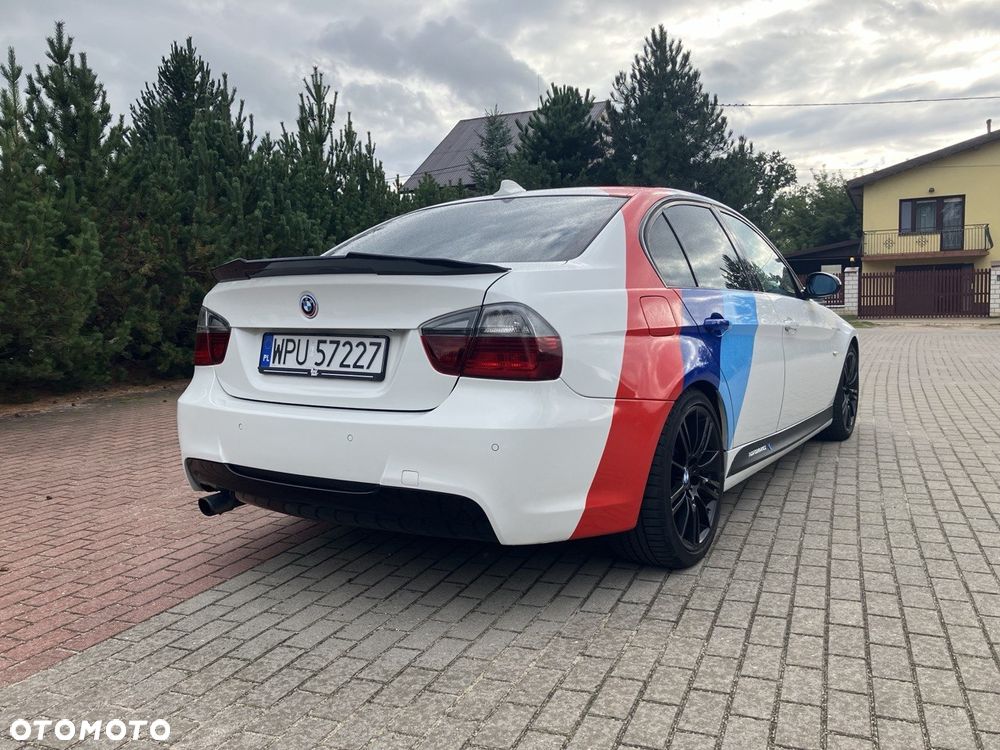 BMW Seria 3 320si - 11