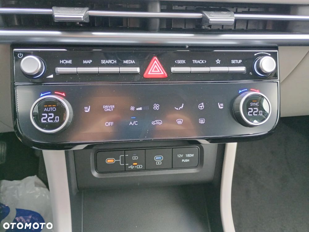 Hyundai Tucson 1.6 T-GDi HEV Modern 2WD - 19