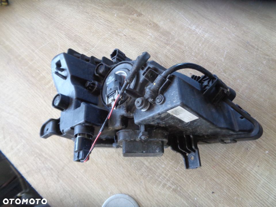 HYUNDAI TUCSON HALOGEN III LED LEWY PRZÓD EUROPA - 3