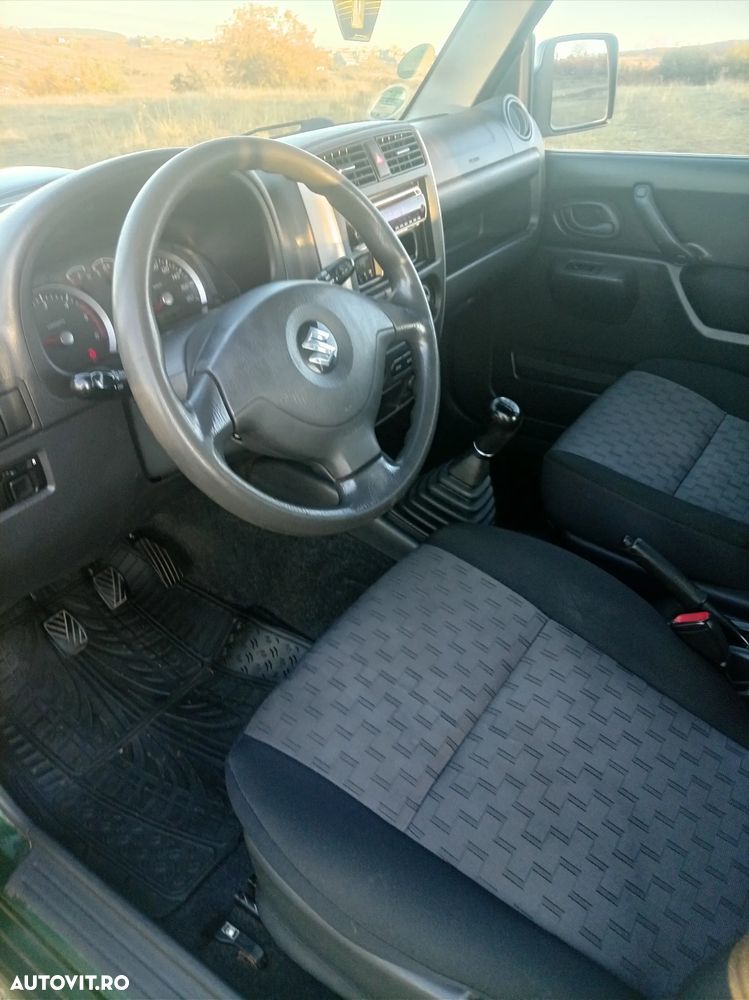 Suzuki Jimny - 12