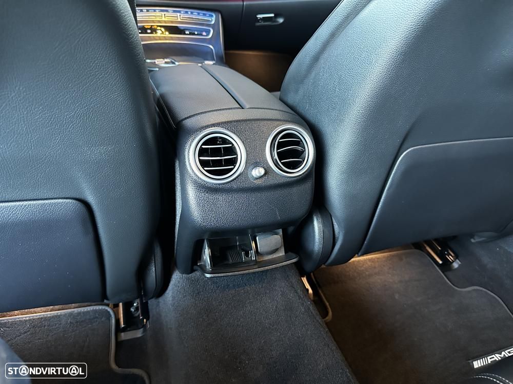 Mercedes-Benz E 300 de AMG Line - 60