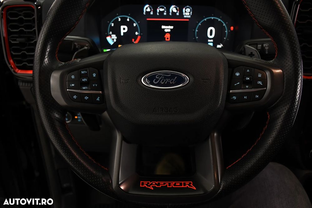 Ford Raptor - 25