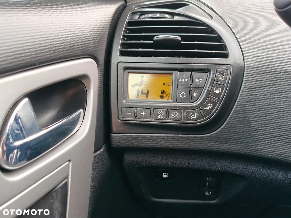 Citroën C4 Cactus 1.6 e-HDi Shine Edition ETG - 26