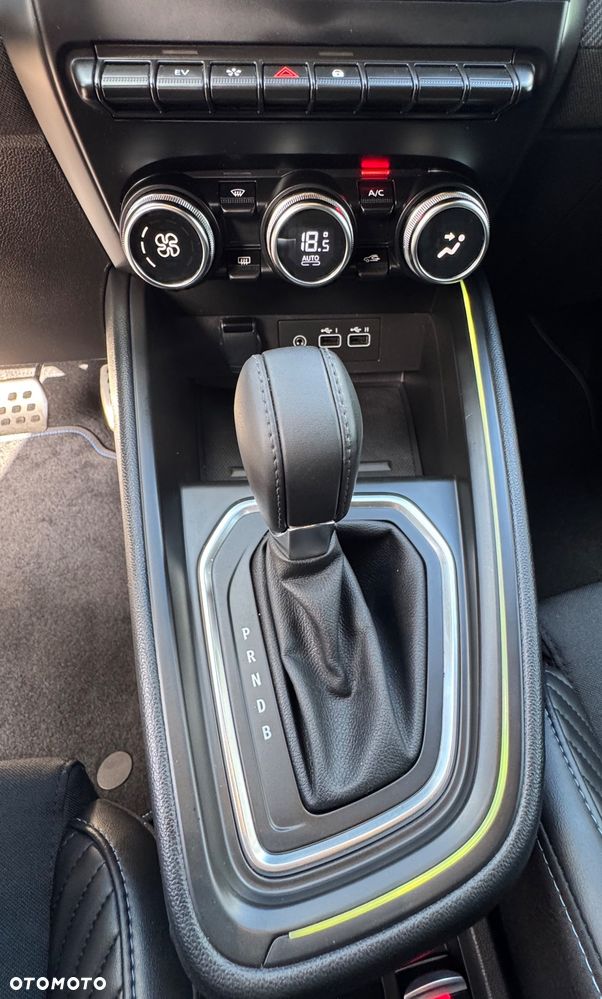 Renault Clio E-TECH 140 R.S LINE - 26