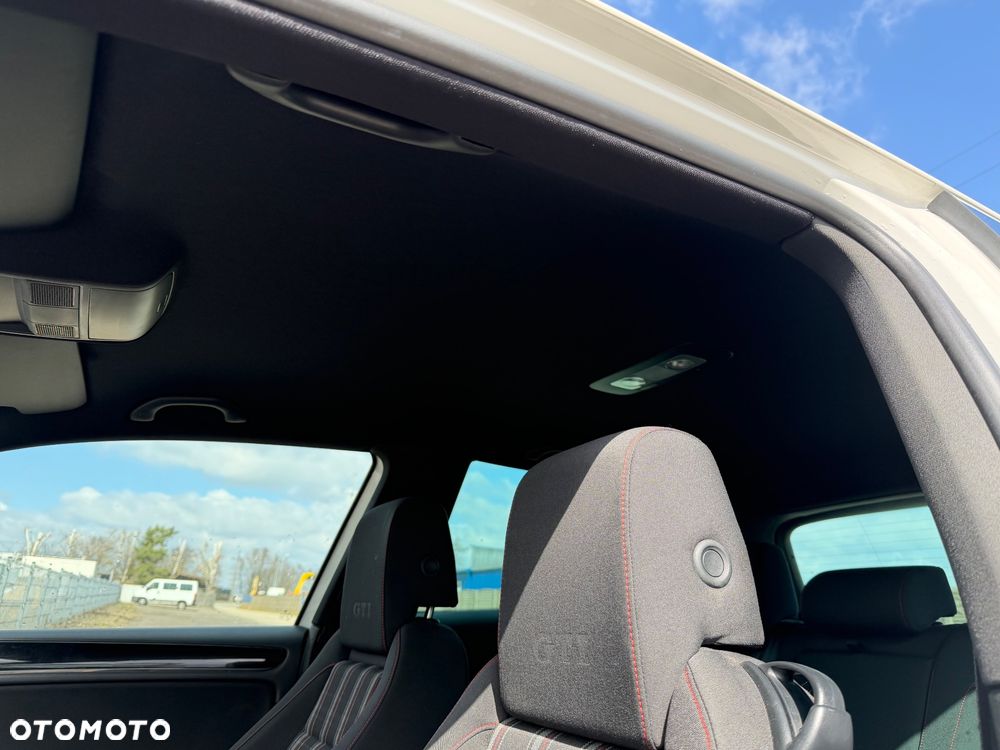 Volkswagen Golf 2.0 GTI - 23