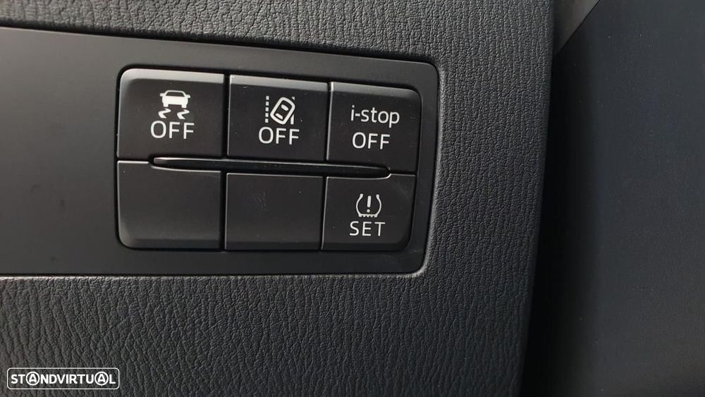 Mazda 2 1.5 Sky-G Evolve Navi - 21