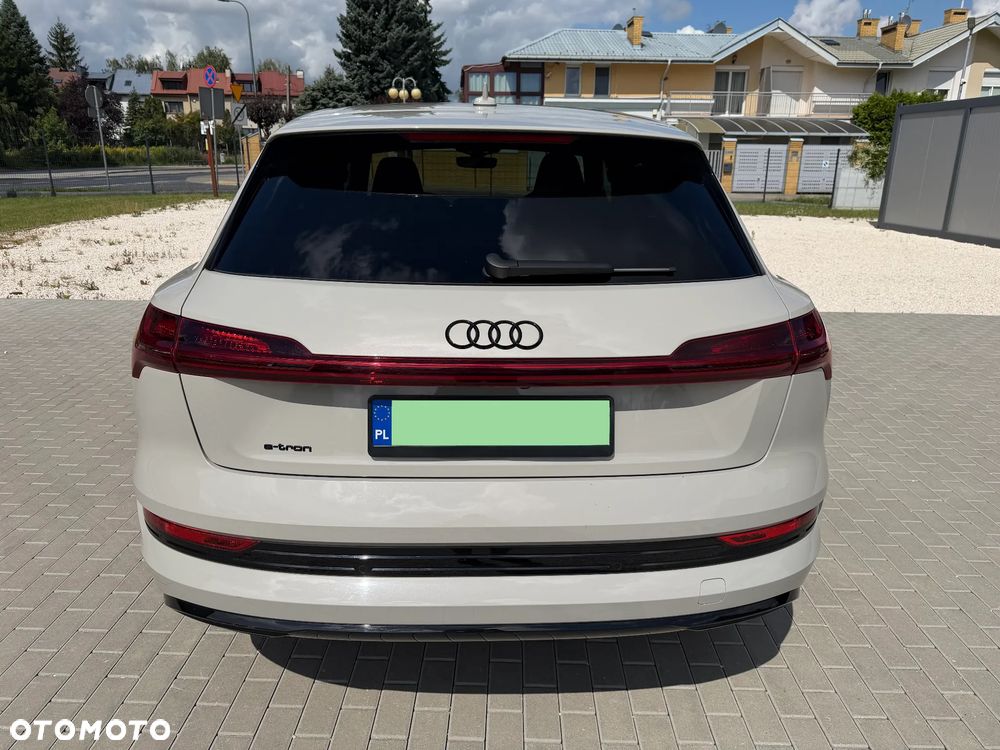 Audi e-tron - 6