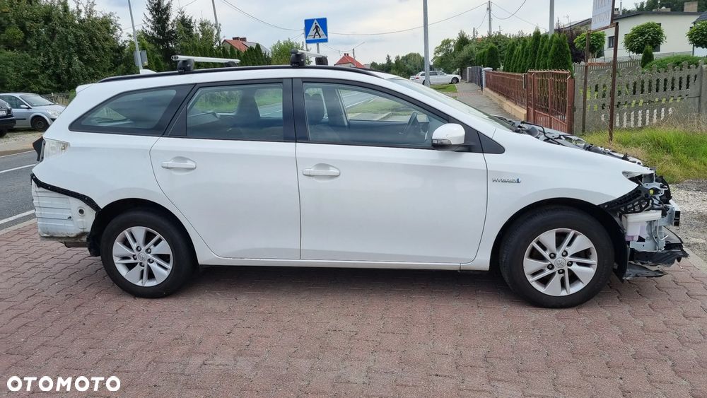Toyota Auris - 4