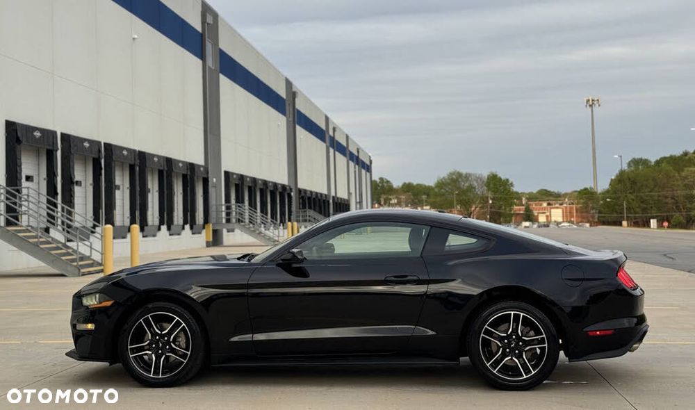 Ford Mustang - 17