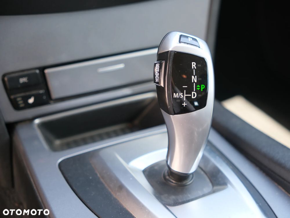 BMW Seria 5 520d - 14