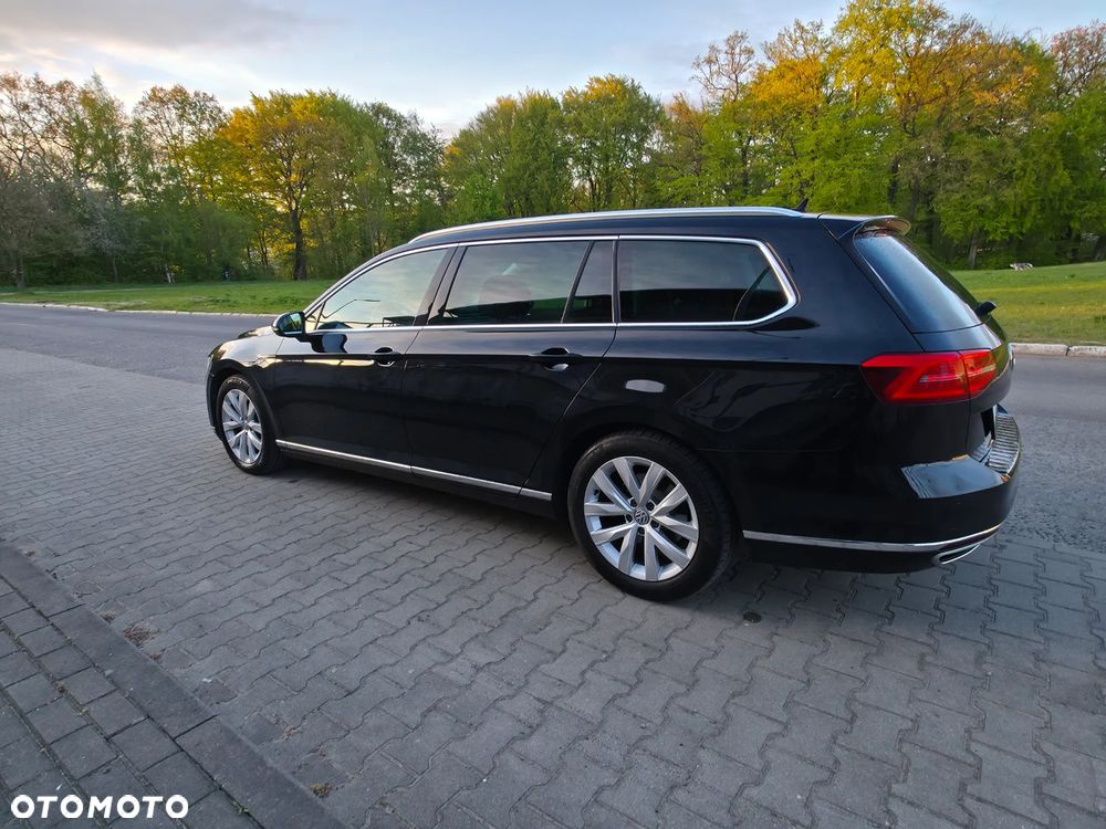 Volkswagen Passat 2.0 TDI SCR 4Mot DSG Comfortline - 3