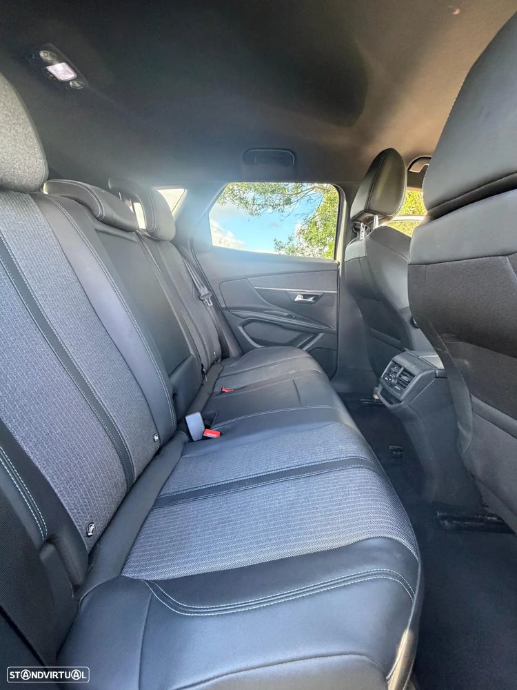 Peugeot 3008 1.6 Hybrid4 GT Line e-EAT8 - 8