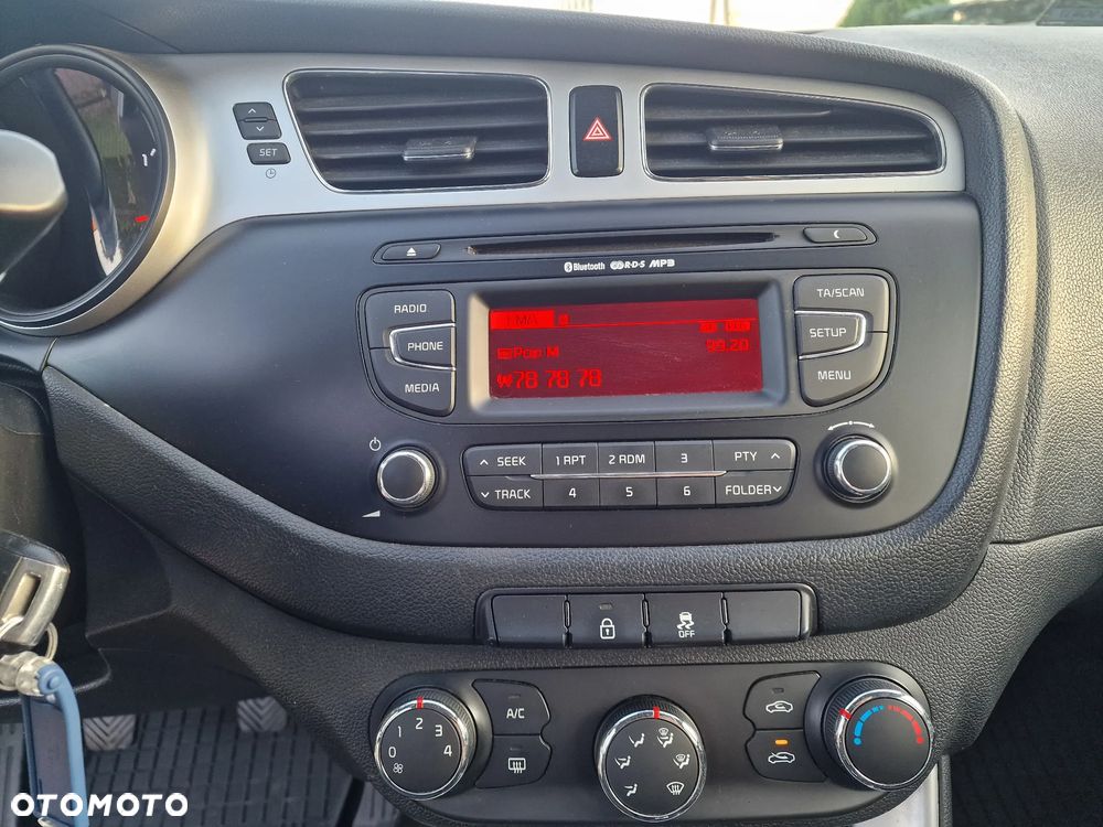 Kia Ceed Cee'd 1.6 CRDi M - 12