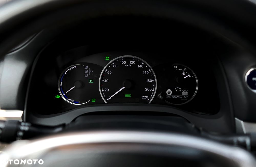 Lexus CT 200h F Sport - 2