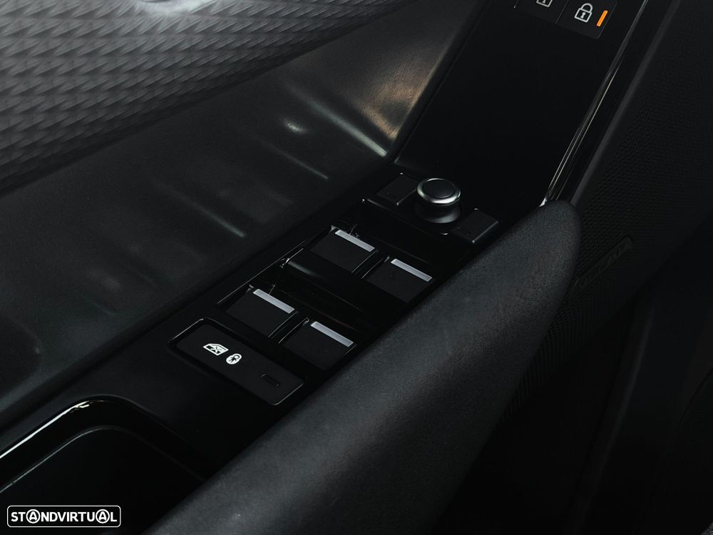 Land Rover Range Rover Velar 2.0 P400e AWD Dynamic SE - 24