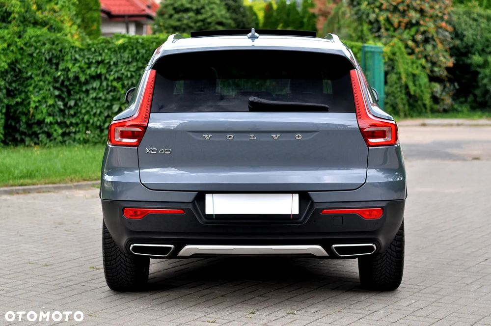 Volvo XC 40 T3 R-Design - 12