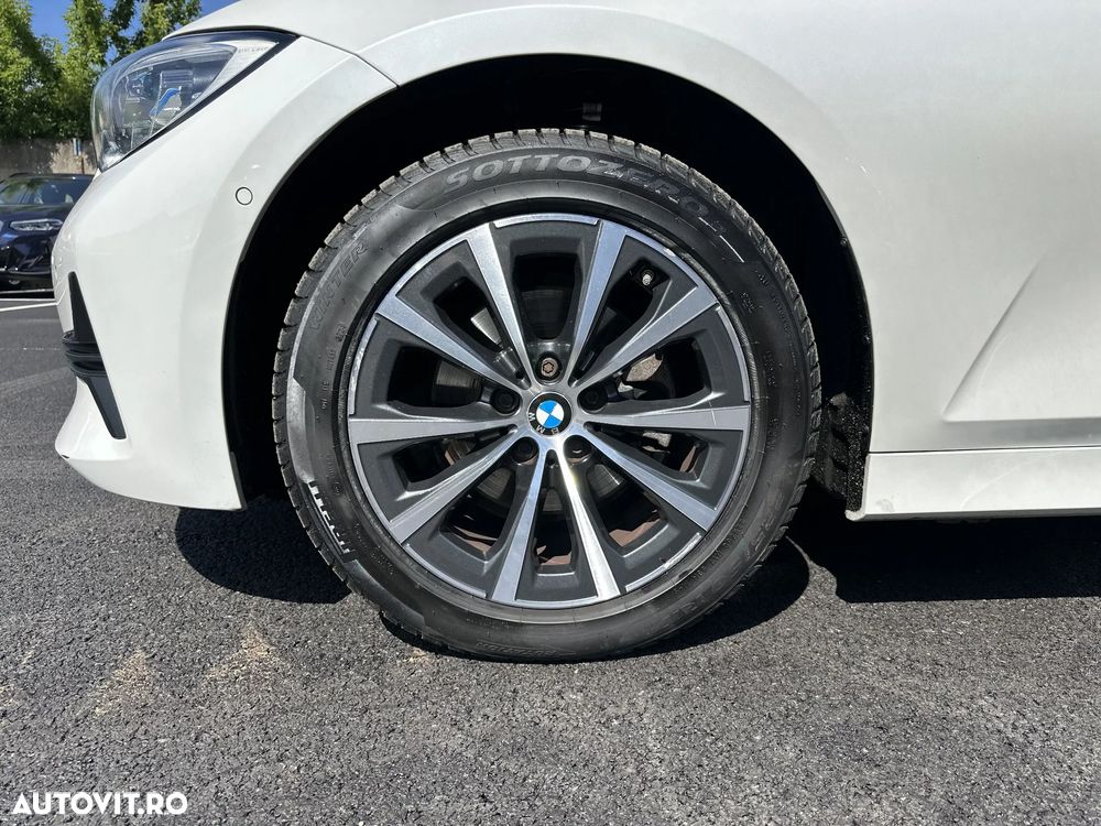 BMW Seria 3 320d xDrive Aut. - 11