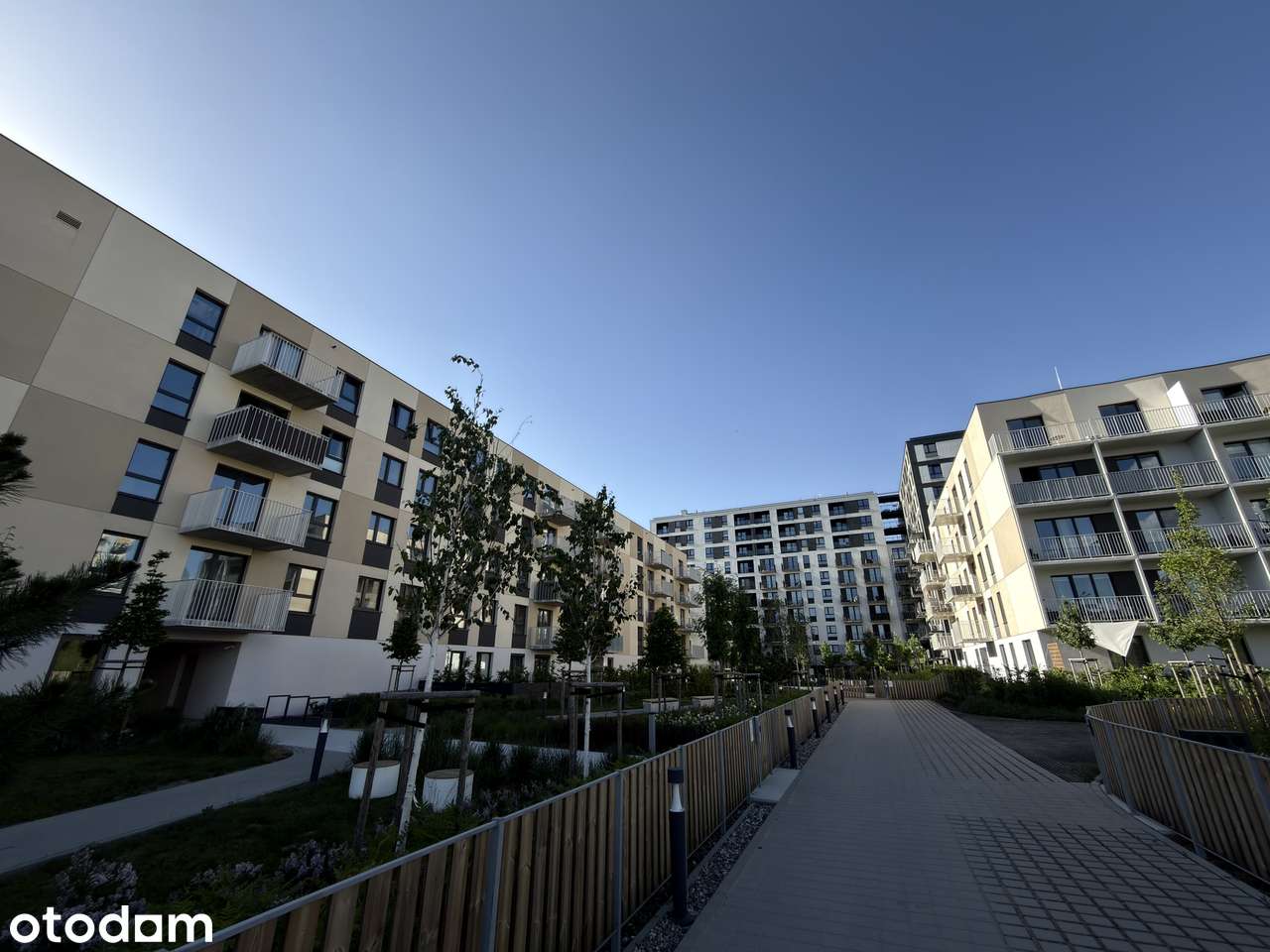 Ustawne 2pok. Dworzec Łódź Widzew i CKD! Rodzinne osiedle! 8300 zł/m²!