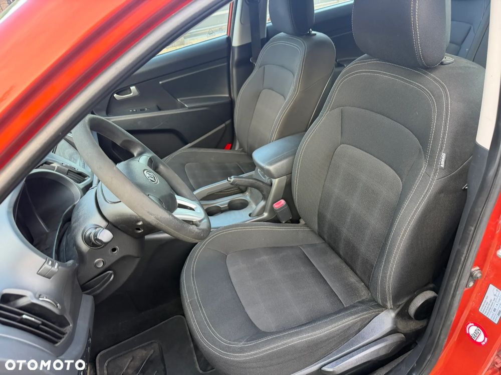 Kia Sportage 2.0 CVVT 2WD Attract - 10