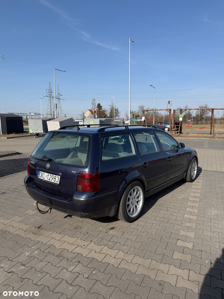 Volkswagen Passat 1.9 TDI Comfortline - 3