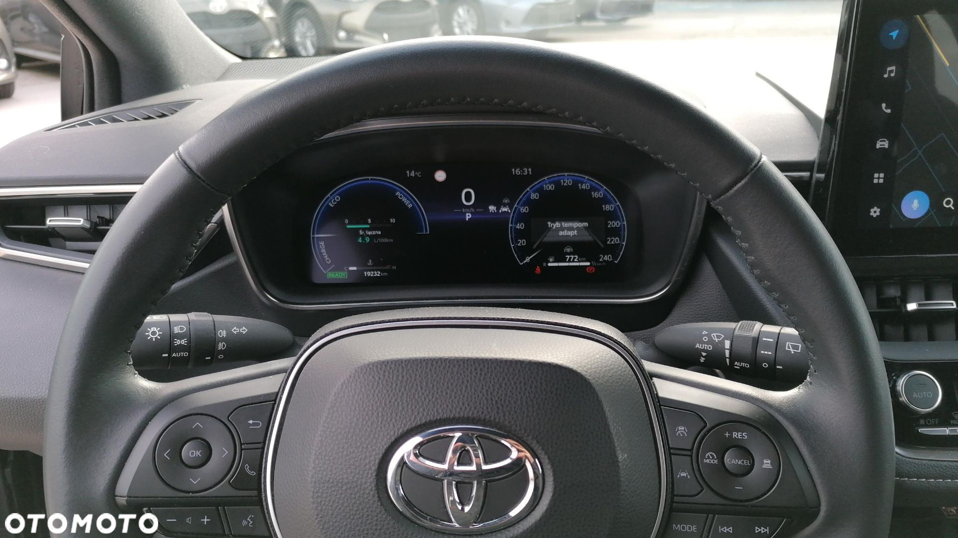 Toyota Corolla - 13