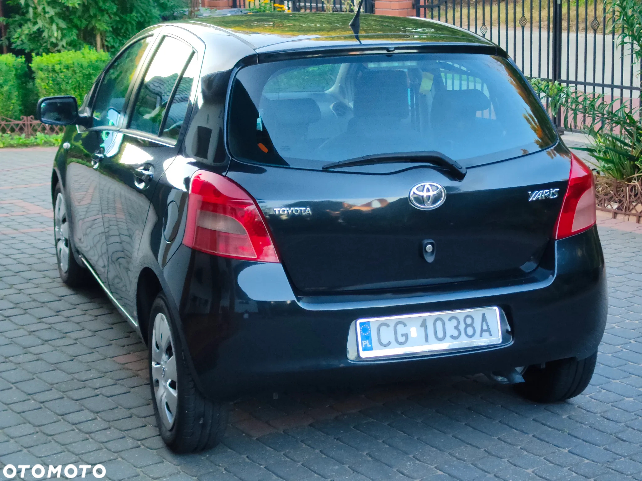 Toyota Yaris 1.3 Sol - 4