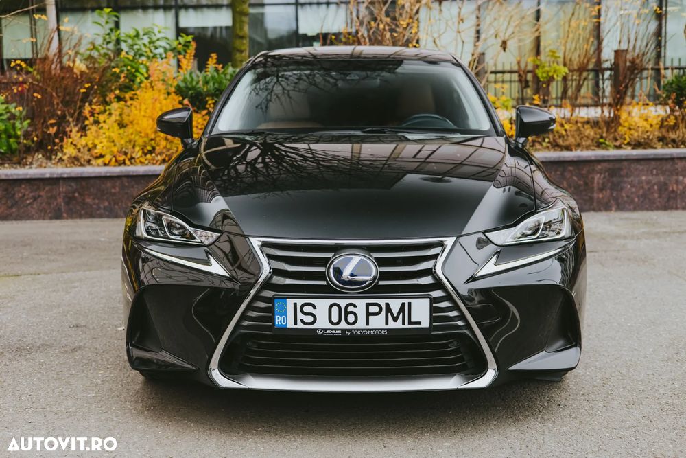 Lexus Seria IS 300h Luxury Line - 26
