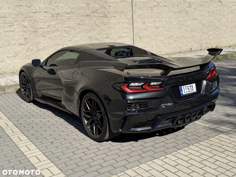 Chevrolet Corvette - 8